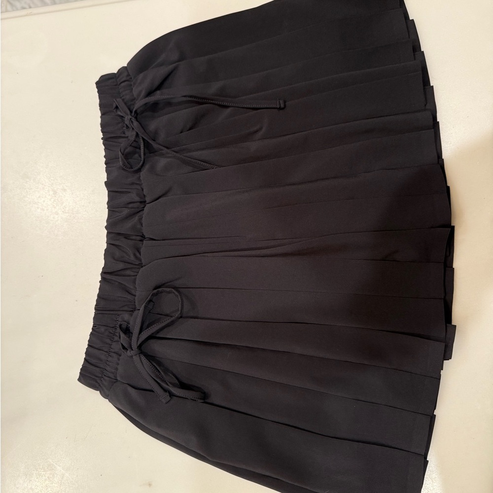 Aerie Black Pleated Skirt